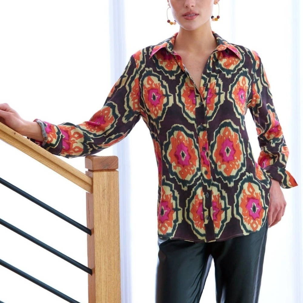 Finley Mini Monica Shirt Flame Medallion size XXS